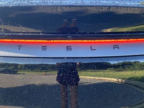 Used 2026 Tesla Model Y Long Range AWD/4WD image 5