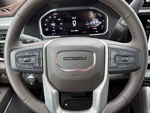 New 2026 GMC Sierra 2500 Denali w/ Denali Reserve Package image 23