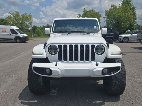 Used 2022 Jeep Gladiator Overland AWD/4WD image 2