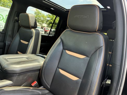 Used 2023 GMC Yukon XL AT4 w/ AT4 Premium Plus Package AWD/4WD image 23