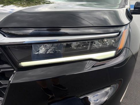 Certified 2023 Honda Pilot Elite image 9