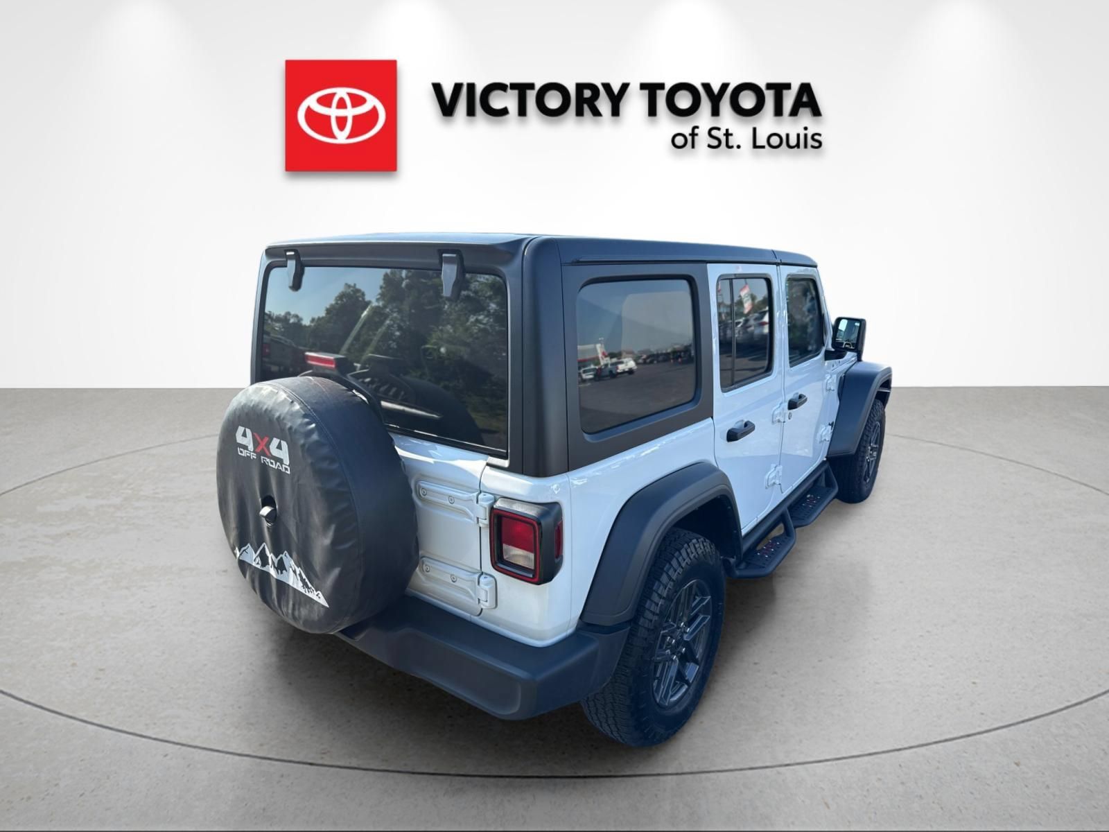 Used 2024 Jeep Wrangler Unlimited Sport AWD/4WD image 3