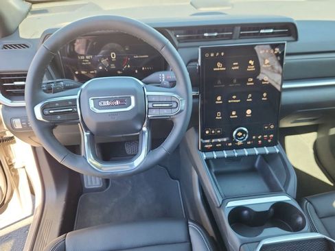 New 2026 GMC Terrain Elevation w/ Elevation Premium Package AWD/4WD image 10