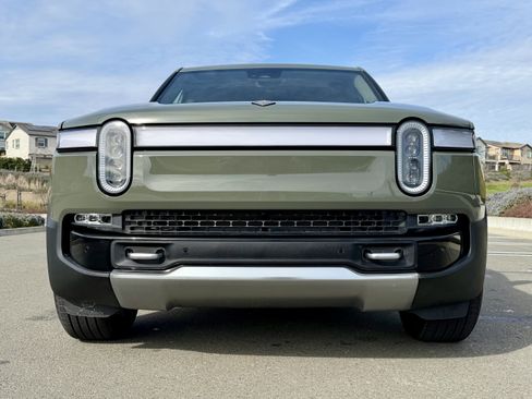 Used 2022 Rivian R1T Launch Edition image 10