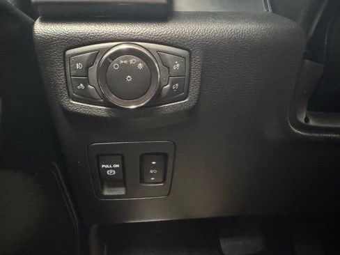 Used 2019 Ford F150 XLT w/ Equipment Group 302A Luxury image 14