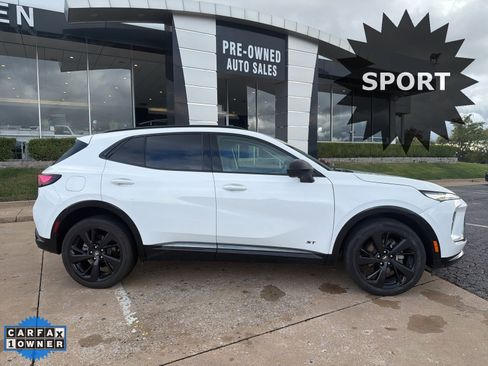 Used 2024 Buick Envision Sport Touring image 2