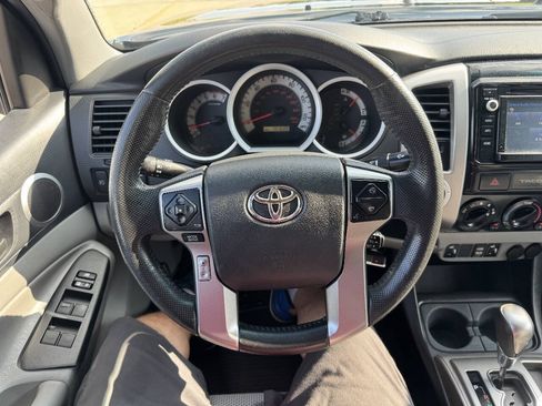Used 2015 Toyota Tacoma 4x4 Double Cab image 18