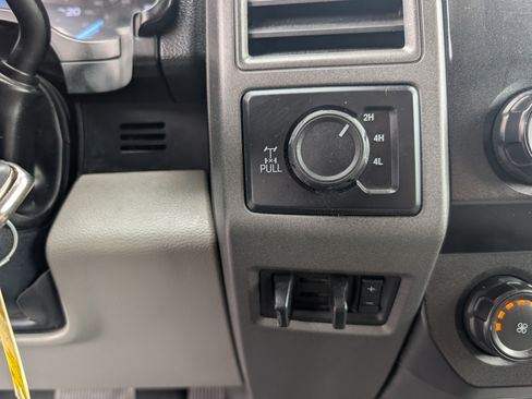 Used 2020 Ford F250 XL w/ Power Equipment Group AWD/4WD image 20