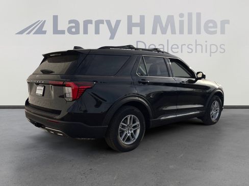 New 2025 Ford Explorer Active w/ Active Comfort Package image 5