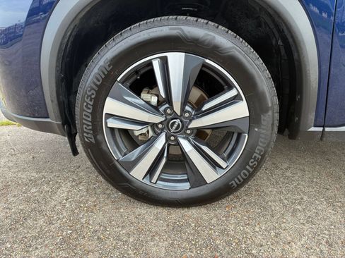 Used 2026 Nissan Rogue SL FWD image 31