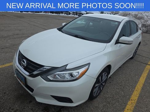 Used 2017 Nissan Altima 2.5 SL image 3