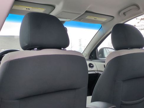 Used 2011 Chevrolet Cruze LS w/ Connectivity Package image 17