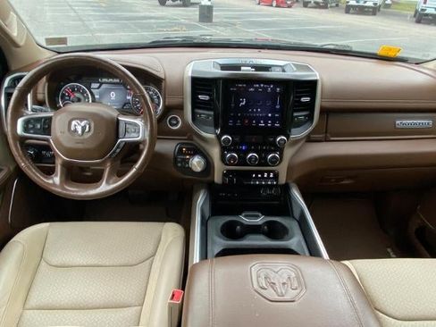 Used 2019 RAM 1500 Laramie AWD/4WD image 12