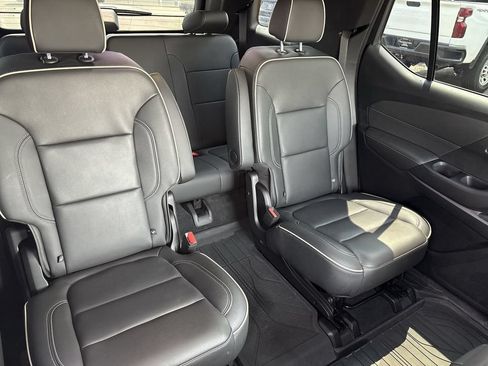 Certified 2023 Chevrolet Traverse Premier w/ Redline Edition AWD/4WD image 32
