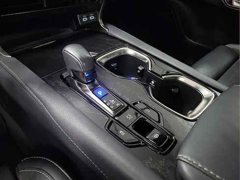 Used 2024 Lexus RX 350 w/ Luxury Package image 19