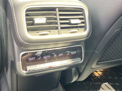 Used 2025 Mercedes-Benz GLS 450 4MATIC image 22