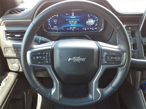 Used 2023 Chevrolet Suburban Z71 w/ Luxury Package image 26