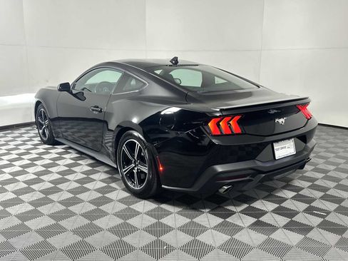 Used 2025 Ford Mustang Premium image 5