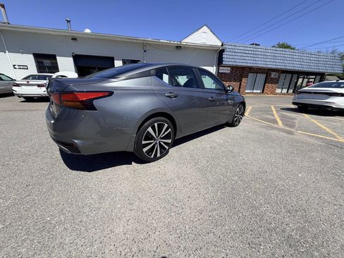 Used 2019 Nissan Altima 2.5 SR AWD/4WD image 15
