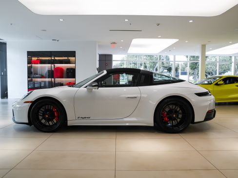 Used 2026 Porsche 911 Targa 4 GTS AWD/4WD image 23