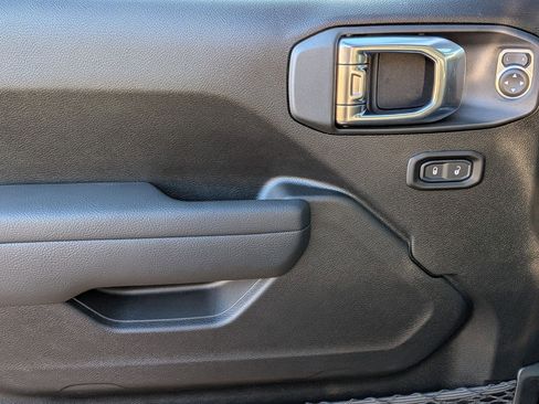 New 2026 Jeep Gladiator Sport image 11