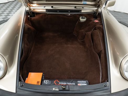 Used 1986 Porsche 911 Carrera image 12