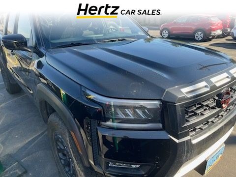 Used 2026 Nissan Frontier PRO-4X AWD/4WD image 1
