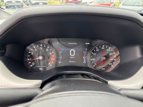 Used 2025 Jeep Compass Limited AWD/4WD image 35