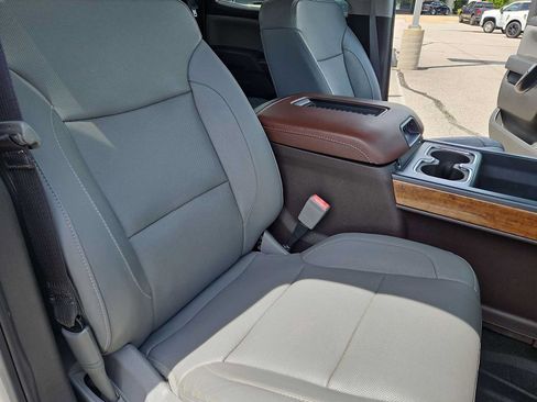 Used 2018 GMC Sierra 1500 SLT AWD/4WD image 40