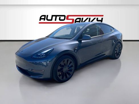 Used 2022 Tesla Model Y Performance image 3