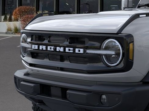 New 2026 Ford Bronco Outer Banks w/ Sasquatch Package AWD/4WD image 19