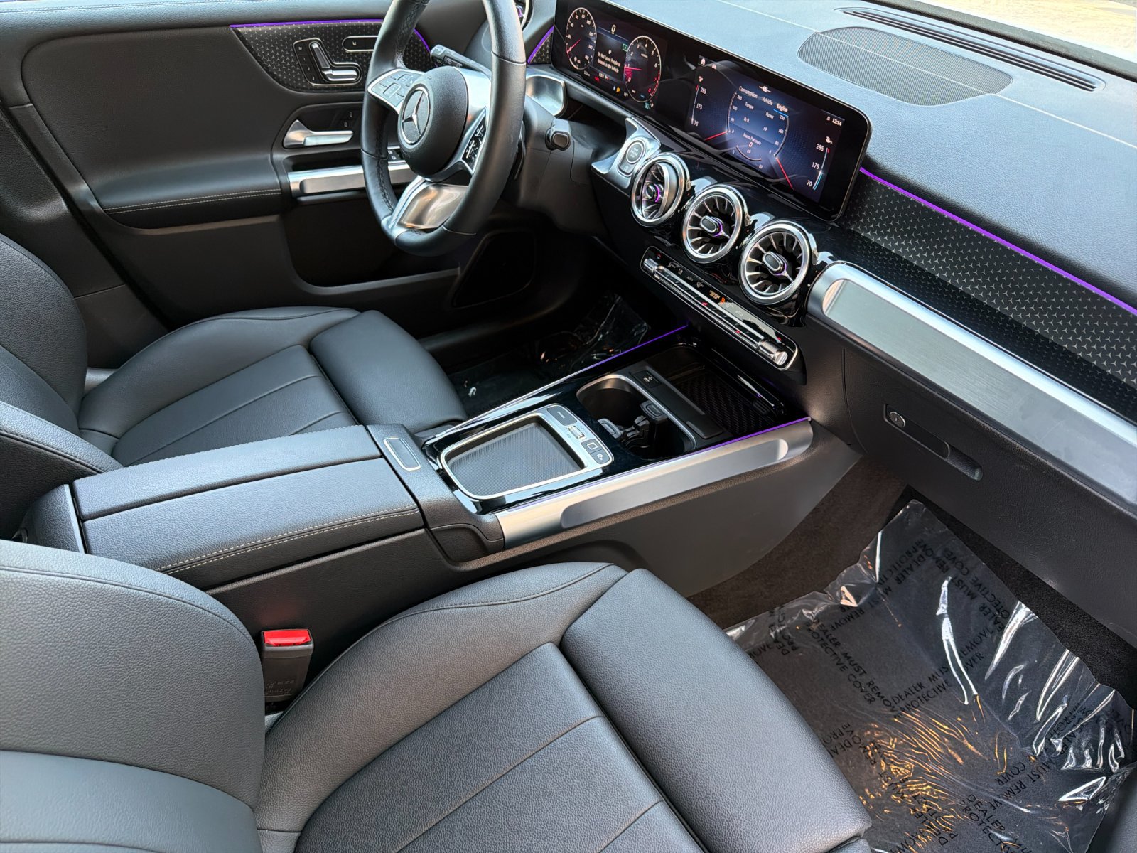 Used 2026 Mercedes-Benz GLB 250 4MATIC image 15
