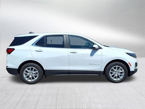 Used 2023 Chevrolet Equinox LT w/ LPO, Floor Liner Package image 3