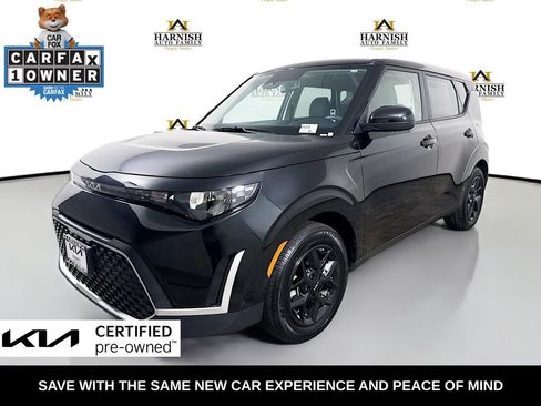 Certified 2025 Kia Soul LX w/ LX Technology Package FWD image 3