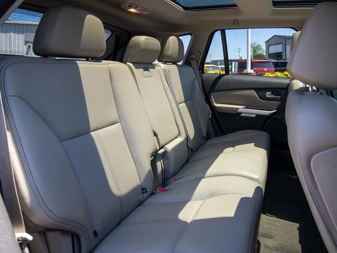 Used 2012 Ford Edge SEL FWD image 11