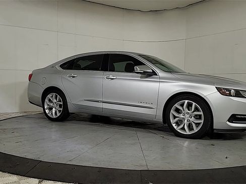 Used 2019 Chevrolet Impala Premier w/ Premier Convenience Package image 9