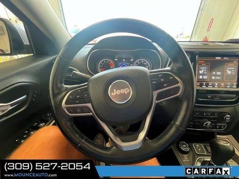 Used 2019 Jeep Cherokee Limited AWD/4WD image 23