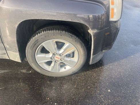 Used 2015 GMC Terrain SLT w/ Cargo Package image 2