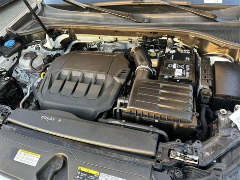 Used 2024 Audi Q3 2.0T Premium image 29