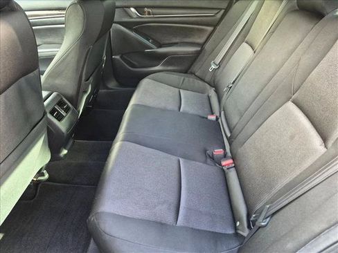 Used 2019 Honda Accord EX image 17