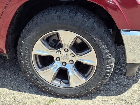 Used 2021 RAM 1500 Laramie AWD/4WD image 5