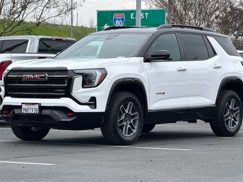 Used 2026 GMC Terrain AT4 w/ Technology Package II image 9