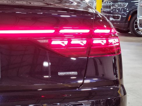 Used 2025 Audi A8 L 3.0T AWD/4WD image 20
