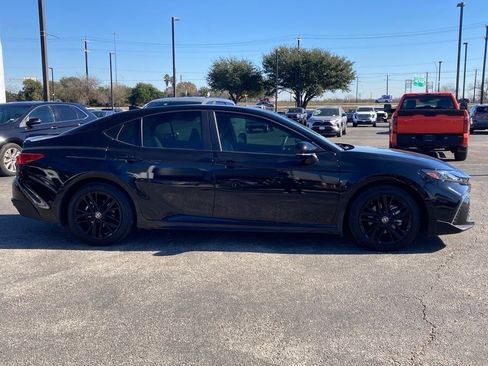 Certified 2025 Toyota Camry SE image 4