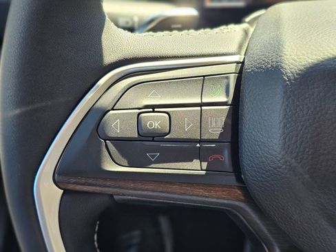 New 2026 Jeep Grand Cherokee Altitude AWD/4WD image 16