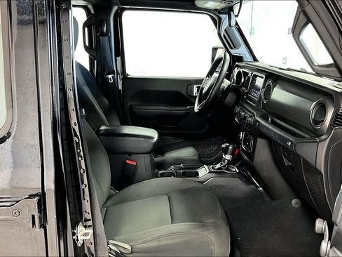 Used 2023 Jeep Wrangler Sport image 10