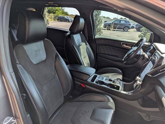 Used 2022 Ford Edge ST w/ Equipment Group 401A AWD/4WD image 14