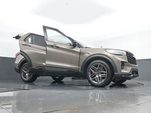 New 2026 Ford Explorer ST w/ Sun And Sound Package image 35