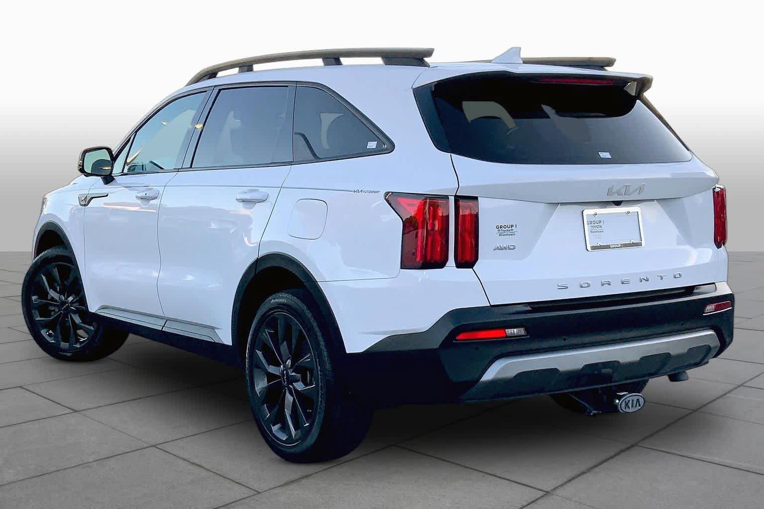 Used 2022 Kia Sorento SX Prestige w/ Rust Color Package AWD/4WD image 11