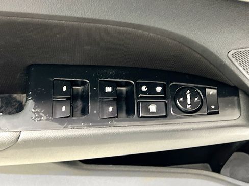 Used 2020 Hyundai Elantra SEL w/ Cargo Package (C1) FWD image 16